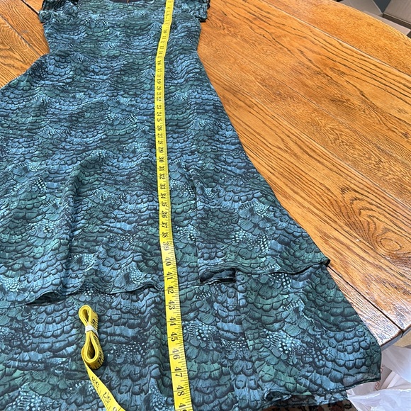 Scotch and Soda Midi Flounce Dress, green feathers print. Size 34 (US 4). - Picture 8 of 16